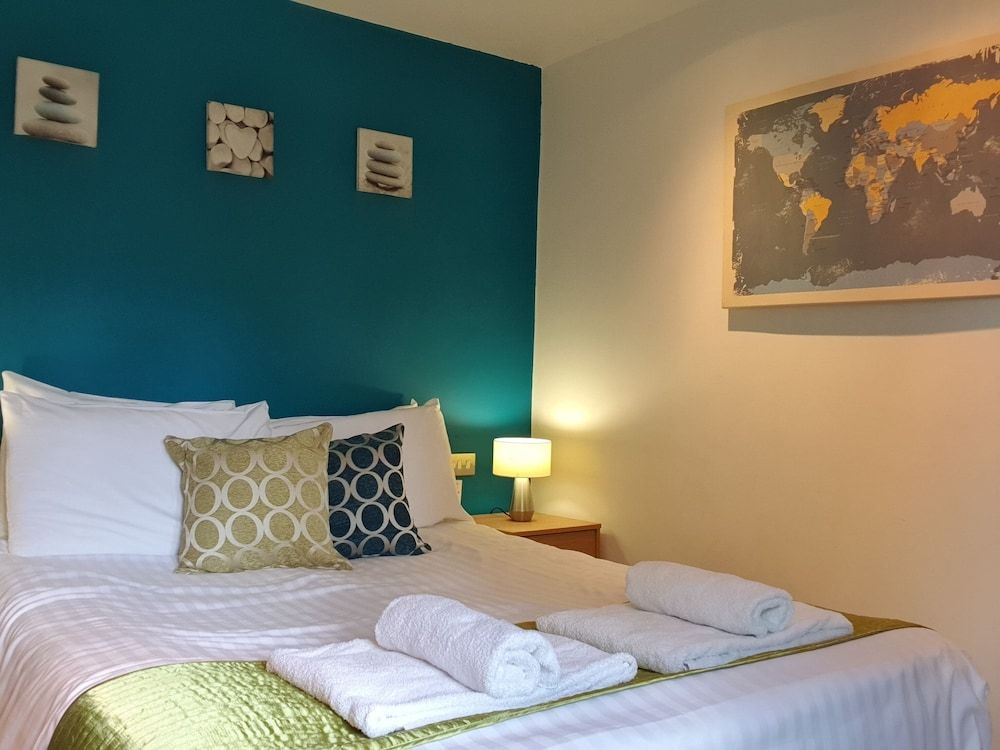 Bath Road Apartments Apartment, 1 Bedroom 2