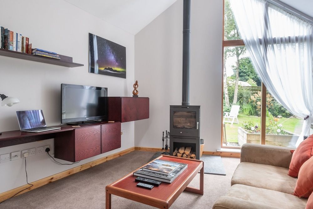 Apartment, 1 Bedroom, Fireplace, Garden View