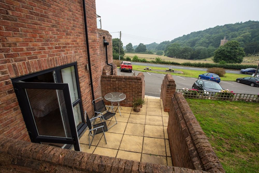 The Windmill Inn Deluxe Quadruple Room, 1 Bedroom 8