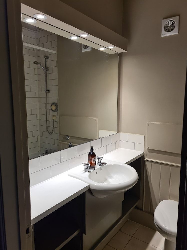 The Priory Inn Standard Double Room, Ensuite 3