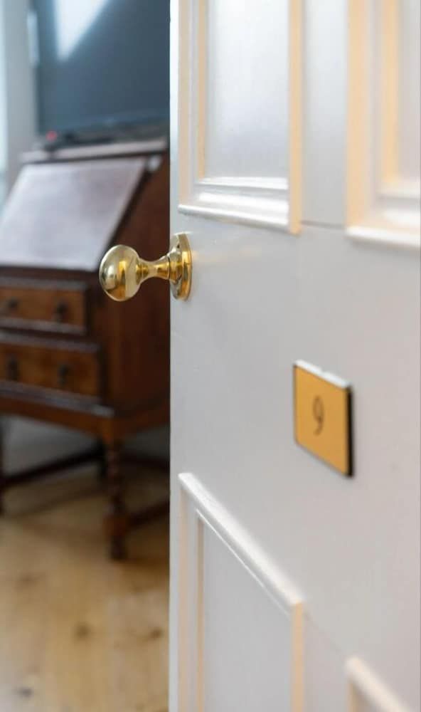 Manor House Twin Room 4