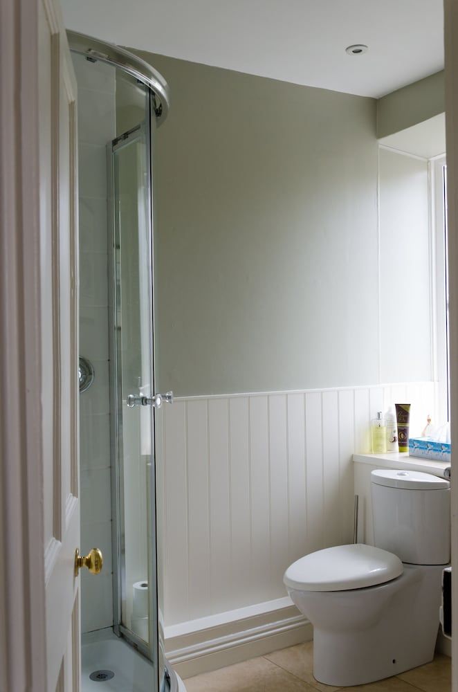 Heron House Twin Room / Super King on Suite 4