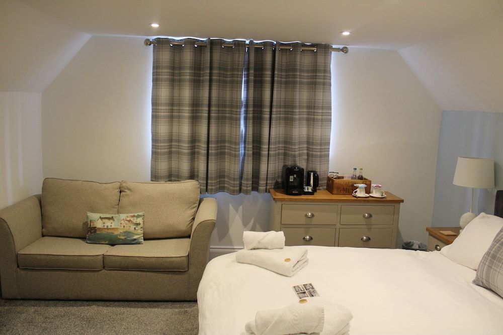 The White Lion Deluxe Suite, Ensuite 4