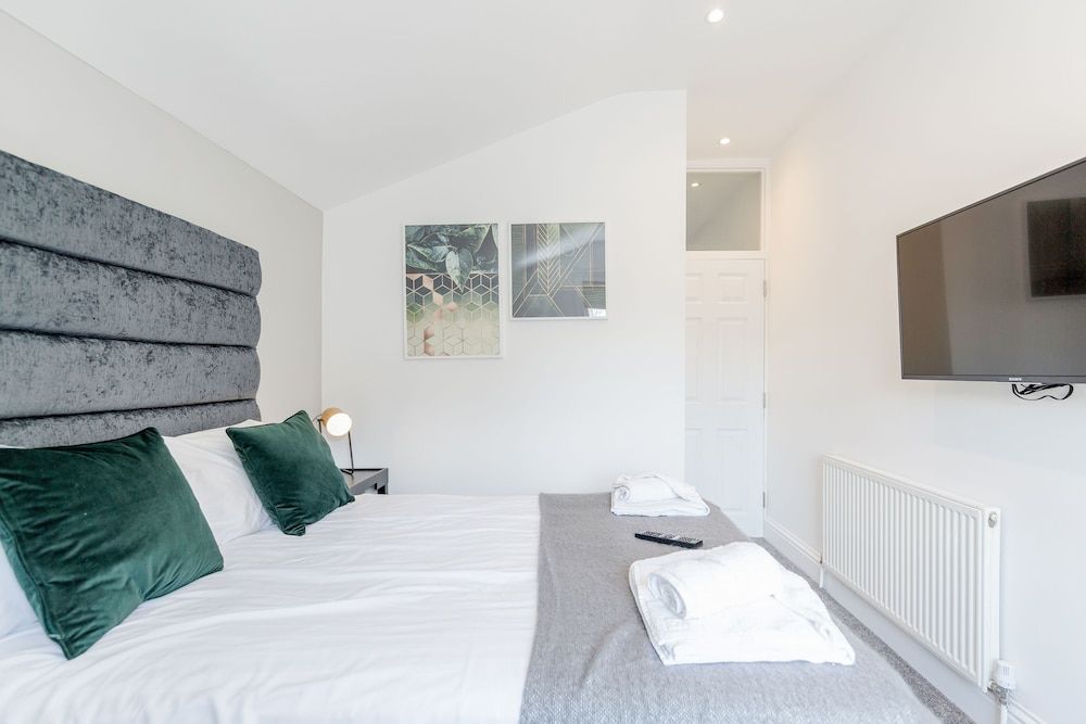 Standard Double Room, Shared Bathroom