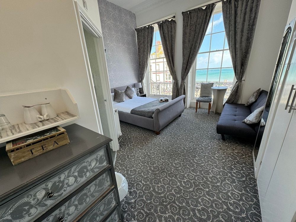 The Jubilee Hotel West- with Spa Facilities Gold Seaview Double + Sofa Bed