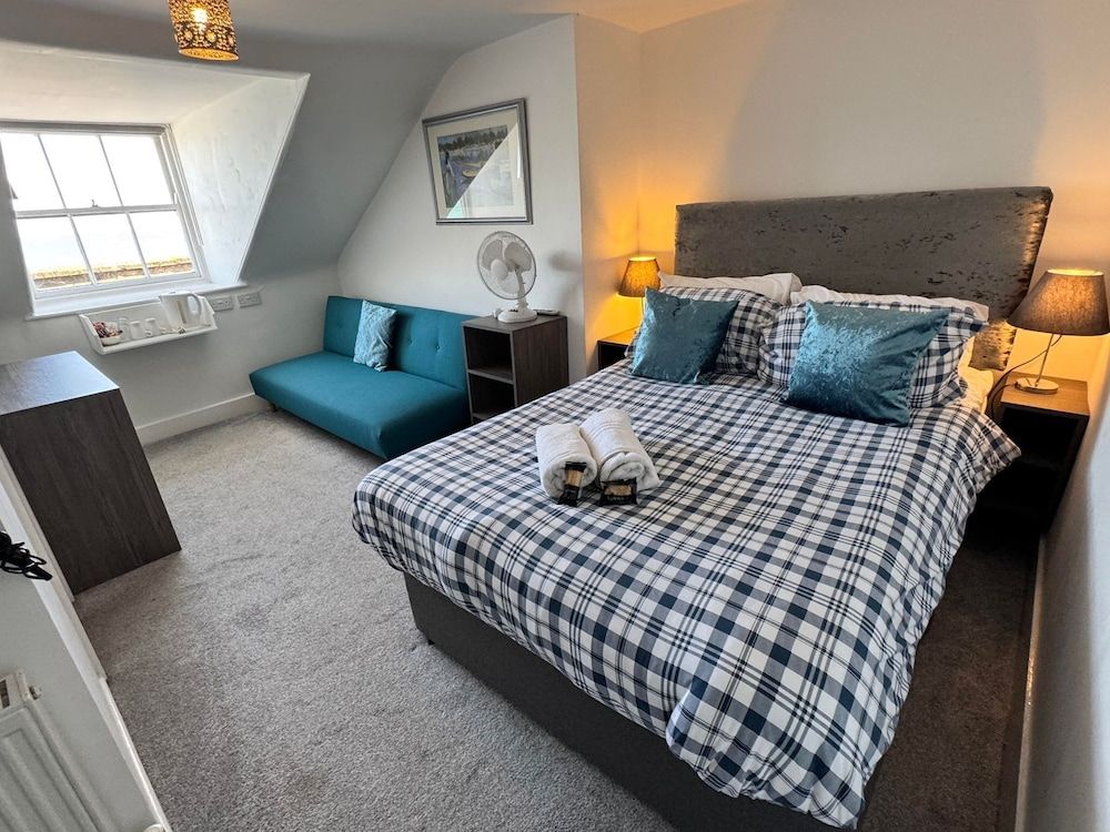 Bronze Double + Extra Sofa Bed