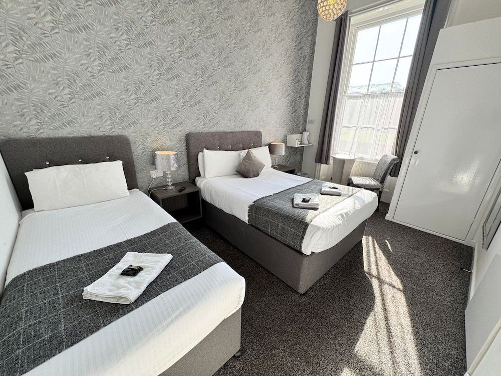 The Jubilee Hotel West- with Spa Facilities Silver Family of 3 7