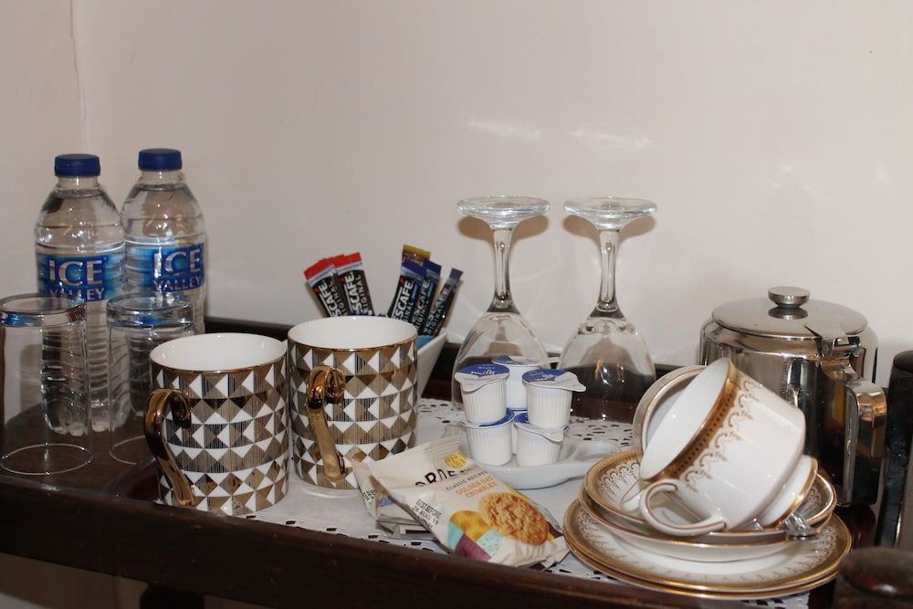 Colston Hall Farmhouse B&B Deluxe Double Room with Four Poster Bed 6