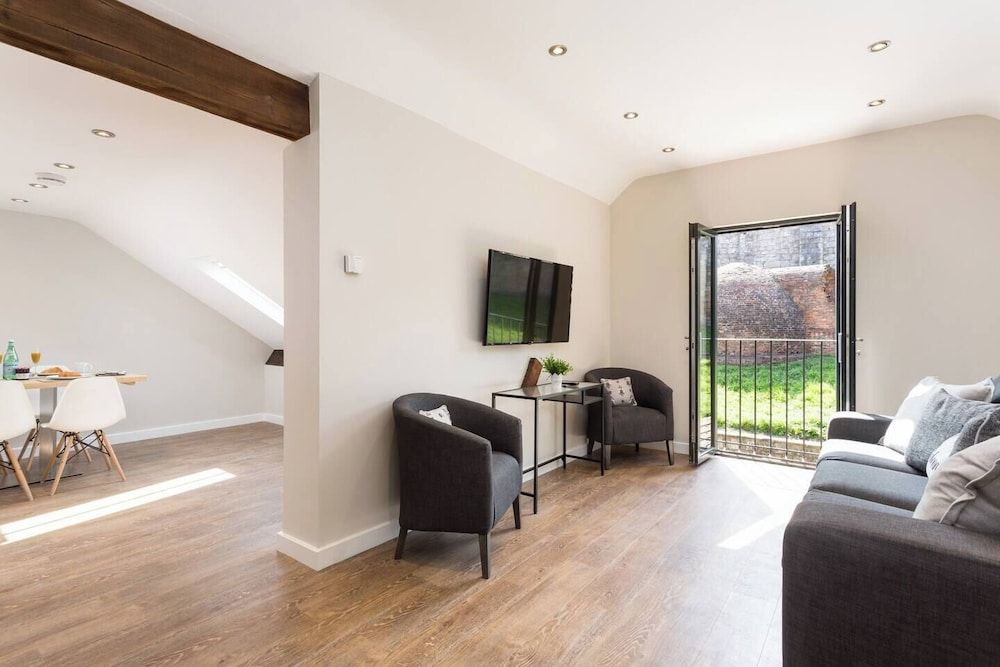 undefined City Apartments Monkbar Mews 2