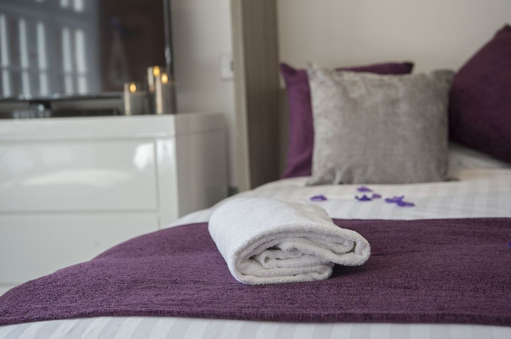 Chocolets - The Quality Suite Deluxe Studio, Ensuite, River View (Apt 43) 21