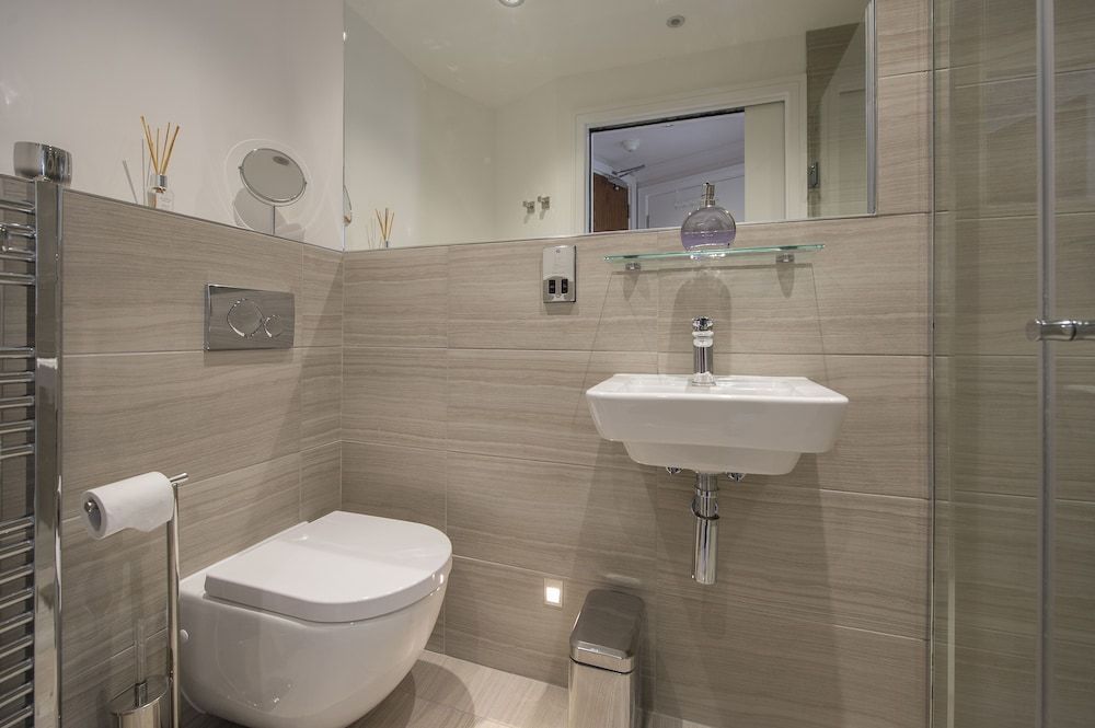 Chocolets - The Quality Suite Deluxe Studio, Ensuite, River View (Apt 43) 10