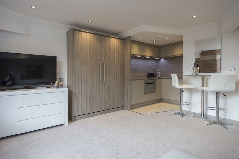 Chocolets - The Quality Suite Deluxe Studio, Ensuite, River View (Apt 43) 5