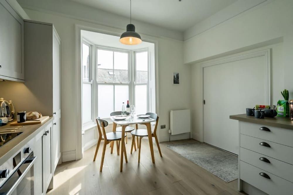 Nunnery Lane Room 13