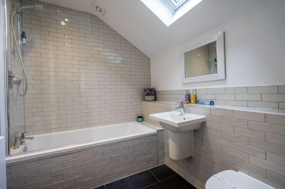 Nunnery Lane Room 15