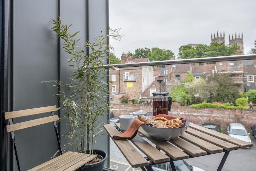 The Quadrant The Carillon Suite City Apartment, Ensuite (The Carillon Suite) 15