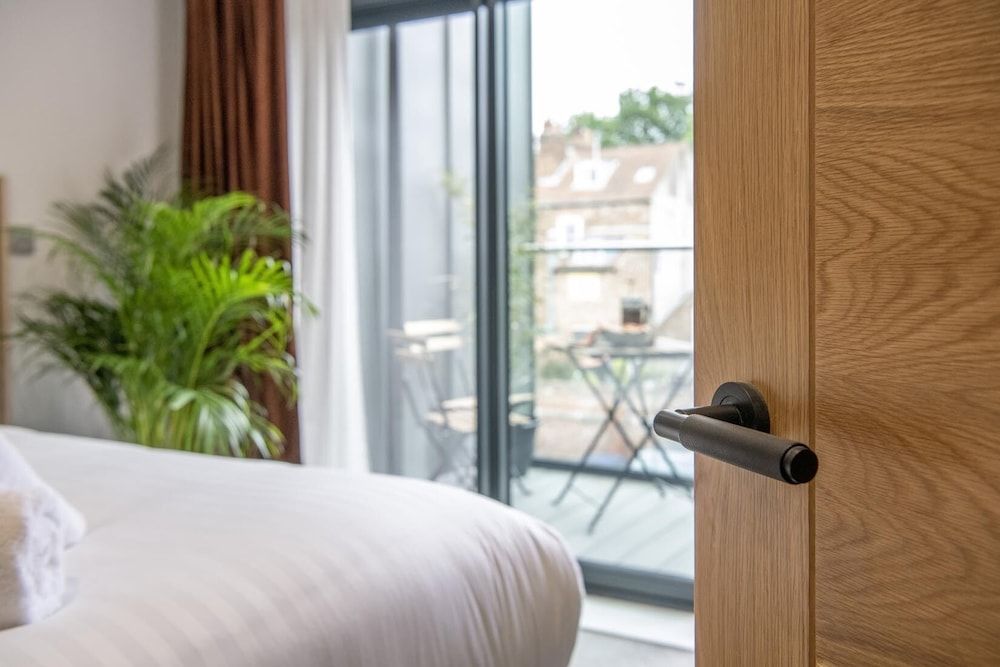 The Quadrant The Carillon Suite City Apartment, Ensuite (The Carillon Suite) 29