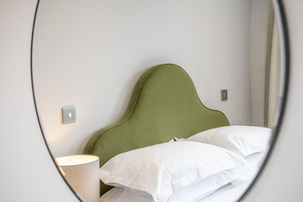 The Quadrant The Carillon Suite City Apartment, Ensuite (The Carillon Suite) 9