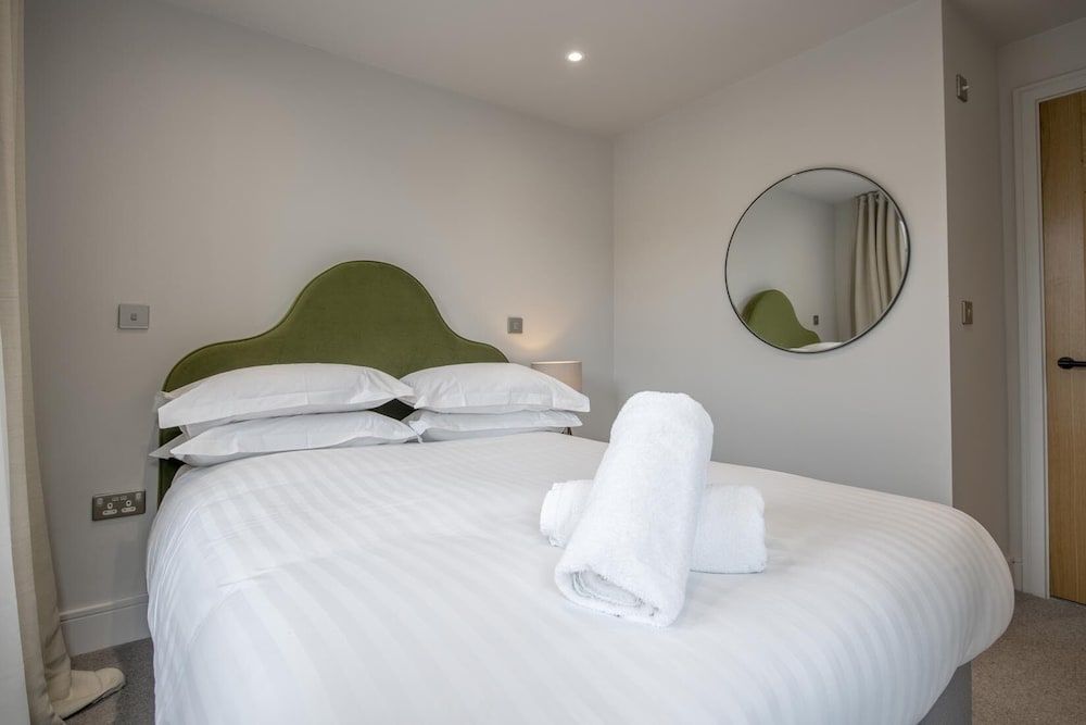 The Quadrant The Carillon Suite City Apartment, Ensuite (The Carillon Suite) 4