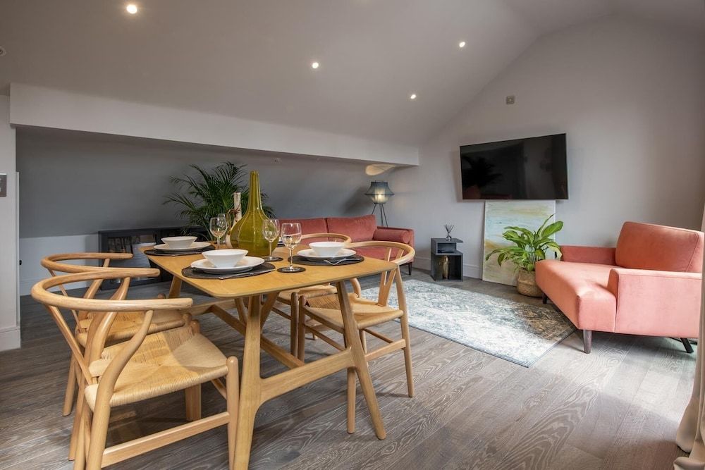 undefined The Quadrant The Carillon Suite 8