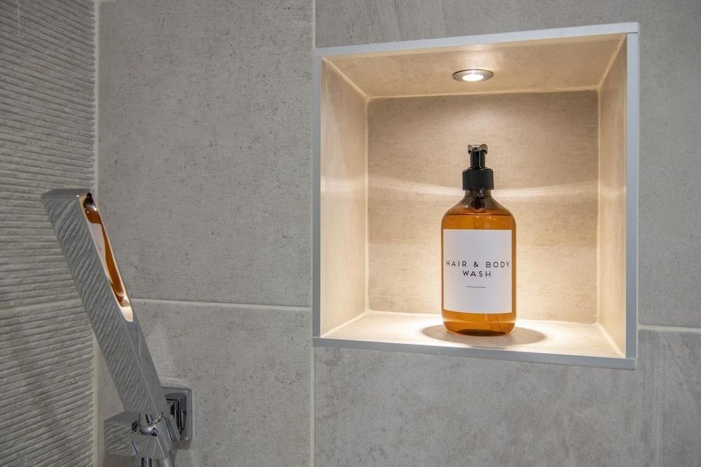 The Quadrant The Carillon Suite City Apartment, Ensuite (The Carillon Suite) 22