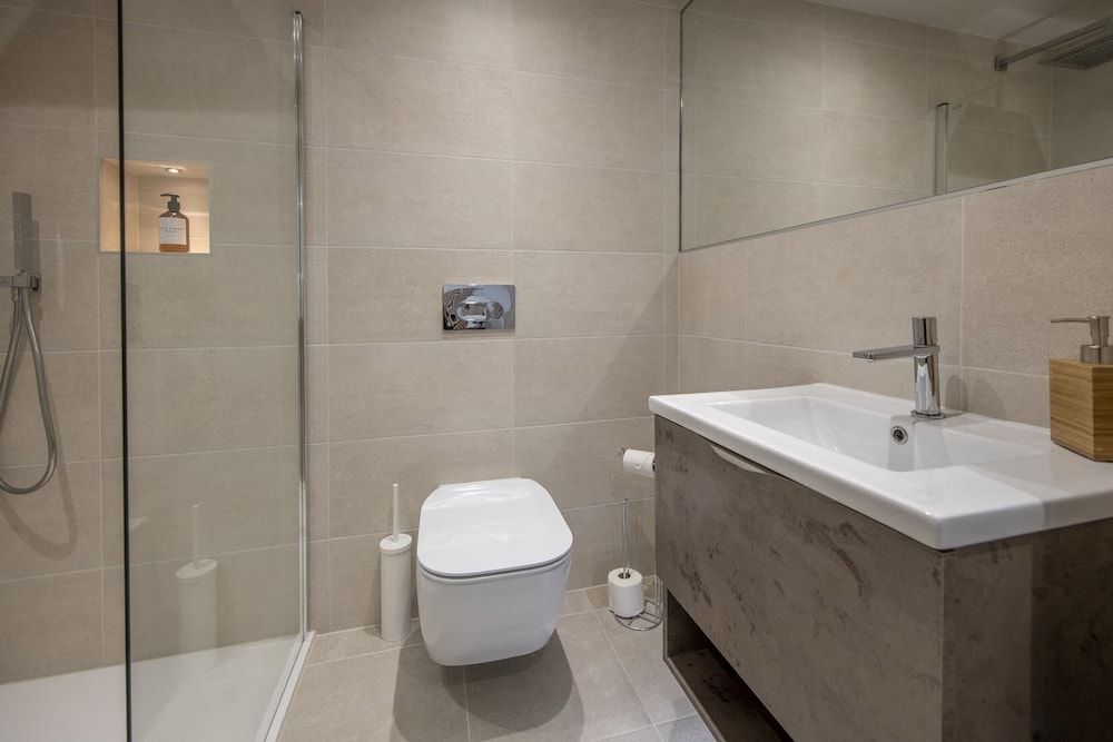 The Quadrant The Carillon Suite City Apartment, Ensuite (The Carillon Suite) 20