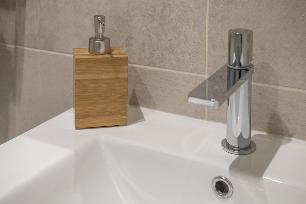 The Quadrant The Carillon Suite City Apartment, Ensuite (The Carillon Suite) 23