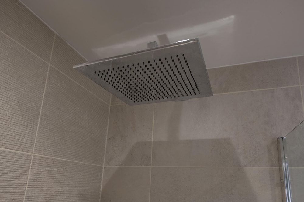 The Quadrant The Carillon Suite City Apartment, Ensuite (The Carillon Suite) 18