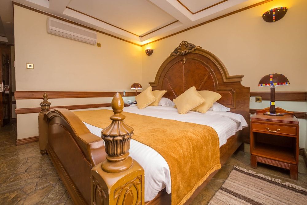 Standard Room, 1 King Bed