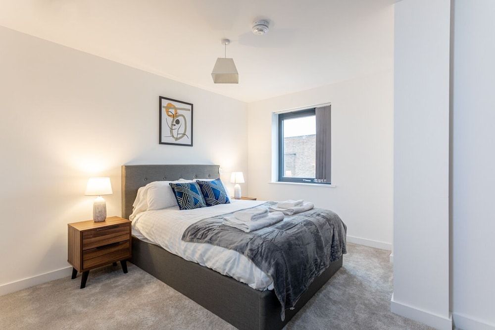 undefined Modern & Stylish 2 Bed York Apartment 3