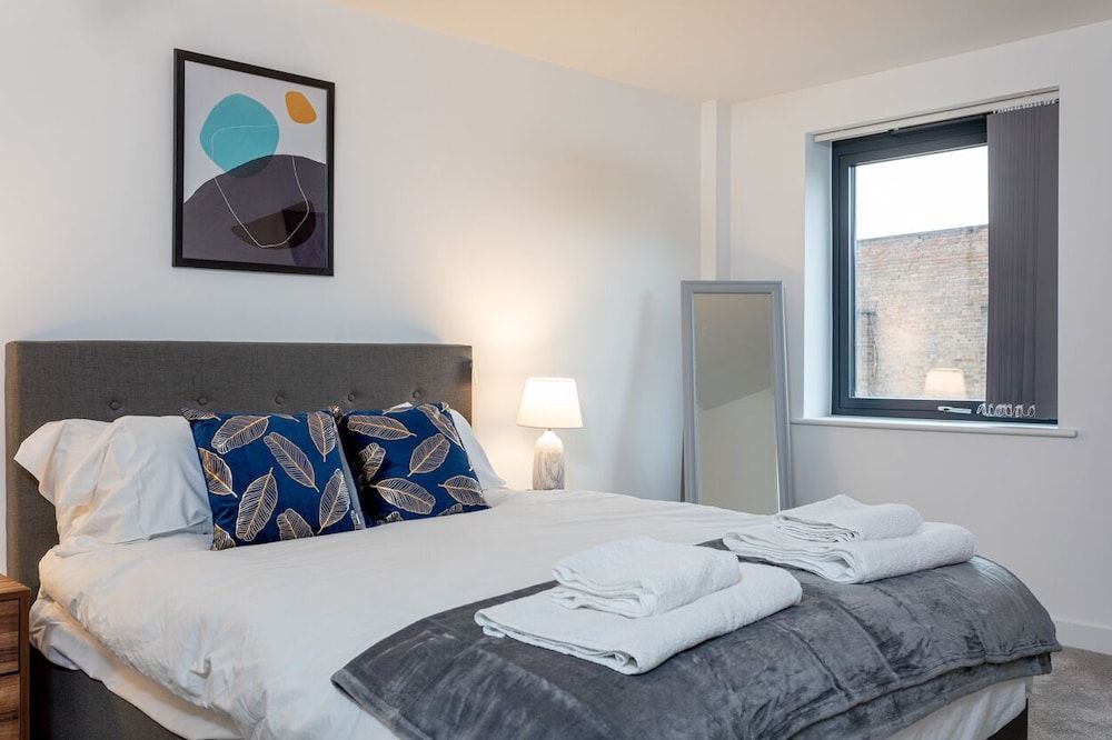 undefined Modern & Stylish 2 Bed York Apartment 10