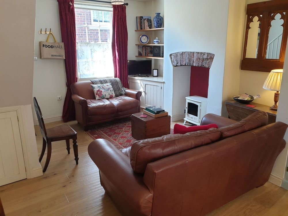 undefined 7 Monk Bar Court 10