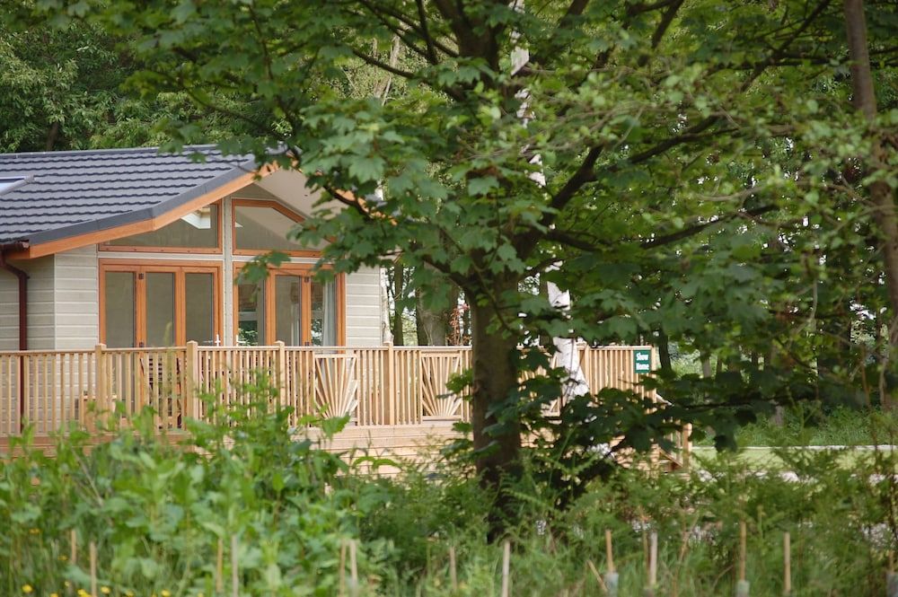 undefined Hollicarrs - Forest Retreat 3