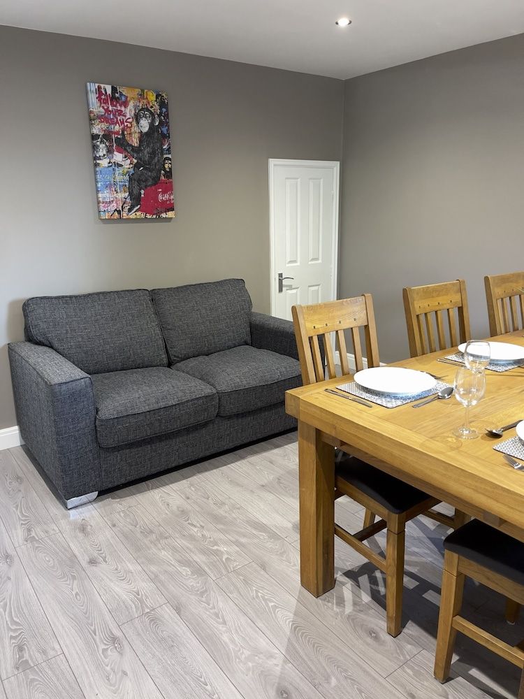 undefined 5 Lockside Free Secure Parking 3