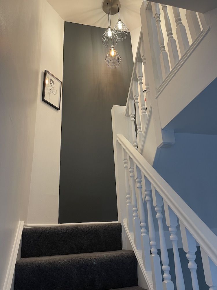 5 Lockside Free Secure Parking House, Private Bathroom 20