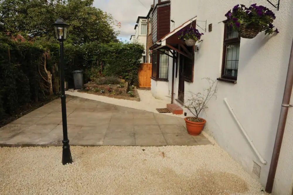 undefined Camaraderie Guest House 8