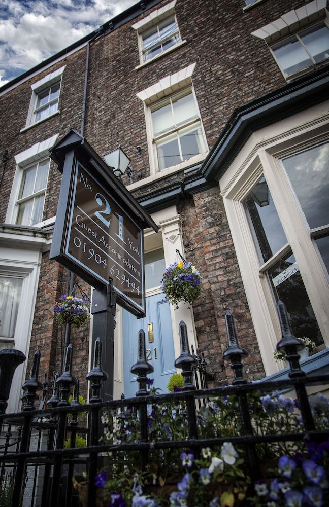 undefined No. 21 York