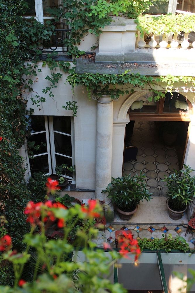 undefined Le Relais Saint Sulpice 5