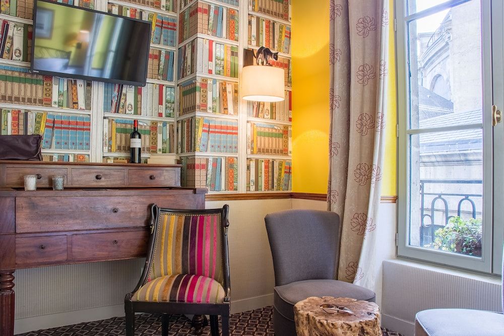 undefined Le Relais Saint Sulpice