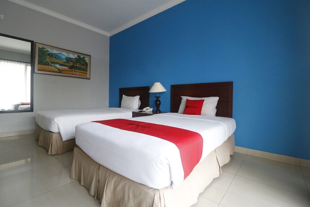 Basic Twin Room