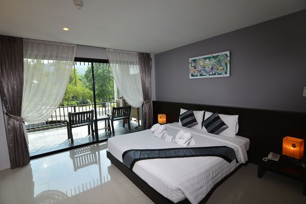 Chaweng Noi Pool Villa Deluxe Room 4