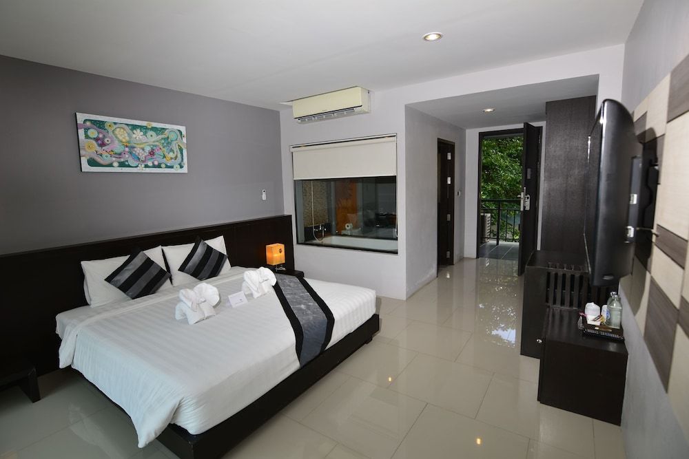 Chaweng Noi Pool Villa Deluxe Room 6