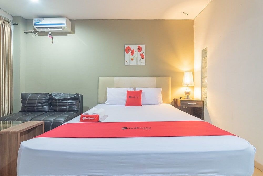 Premium Room (RedDoorz)