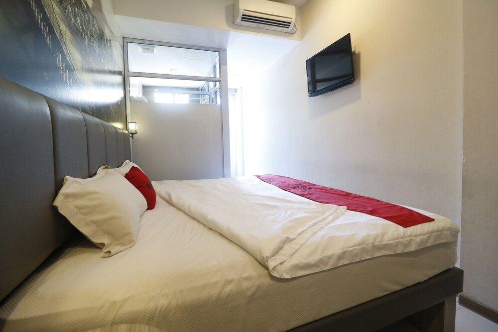undefined RedDoorz Plus @ Tanjung Uncang Batam 6