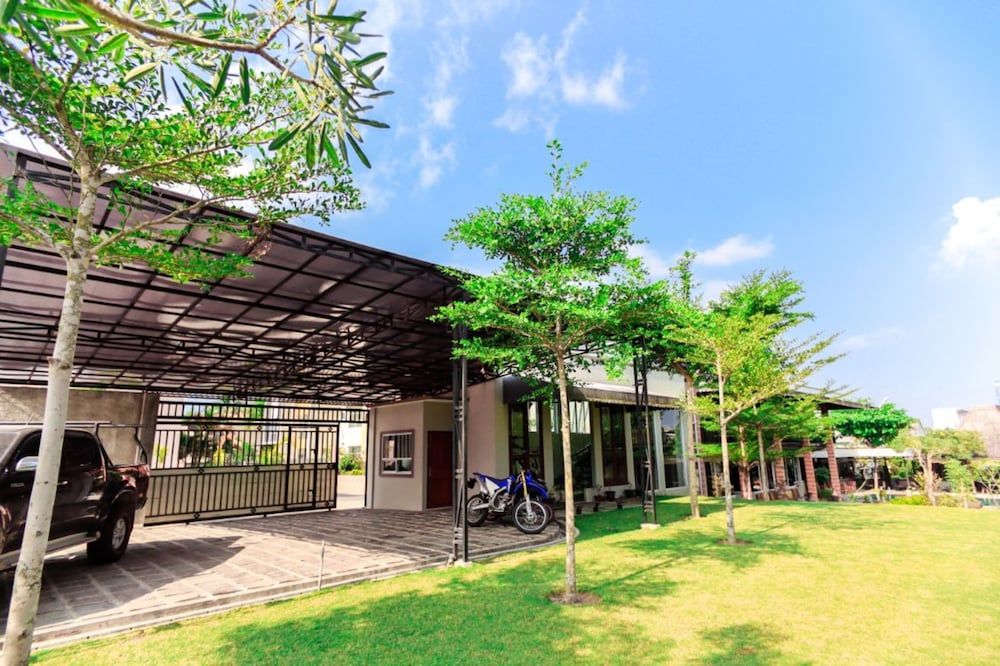 undefined Alinson Boutique Resident Batam 8