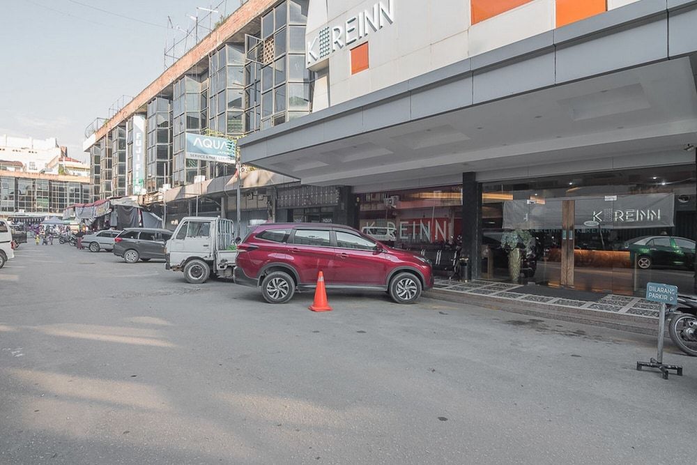 undefined RedDoorz Plus near Harbour Bay Mall Batam