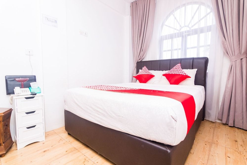 OYO 1771 Zeke Hotel Standard Double Room