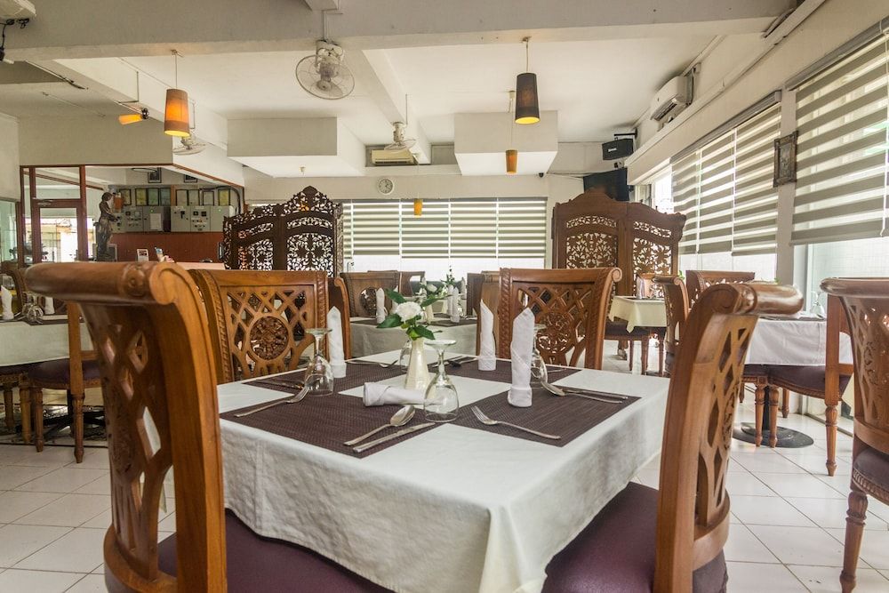 undefined OYO 1771 Zeke Hotel 8