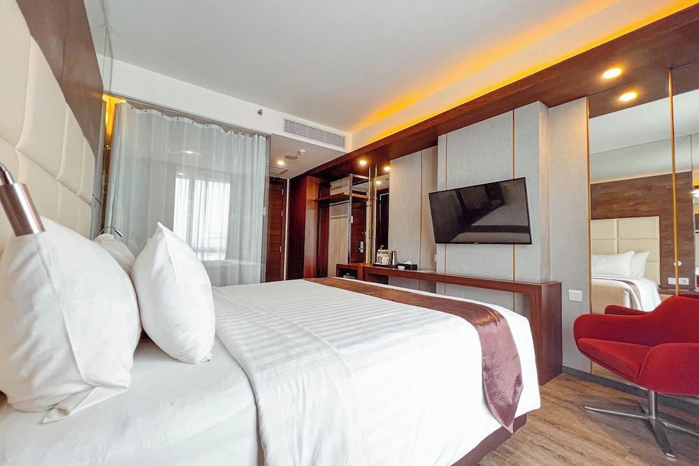 Superior Room (1 Person)