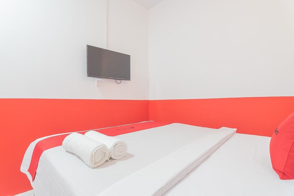 undefined RedDoorz @ Pasar Melayu Sagulung Batam 7