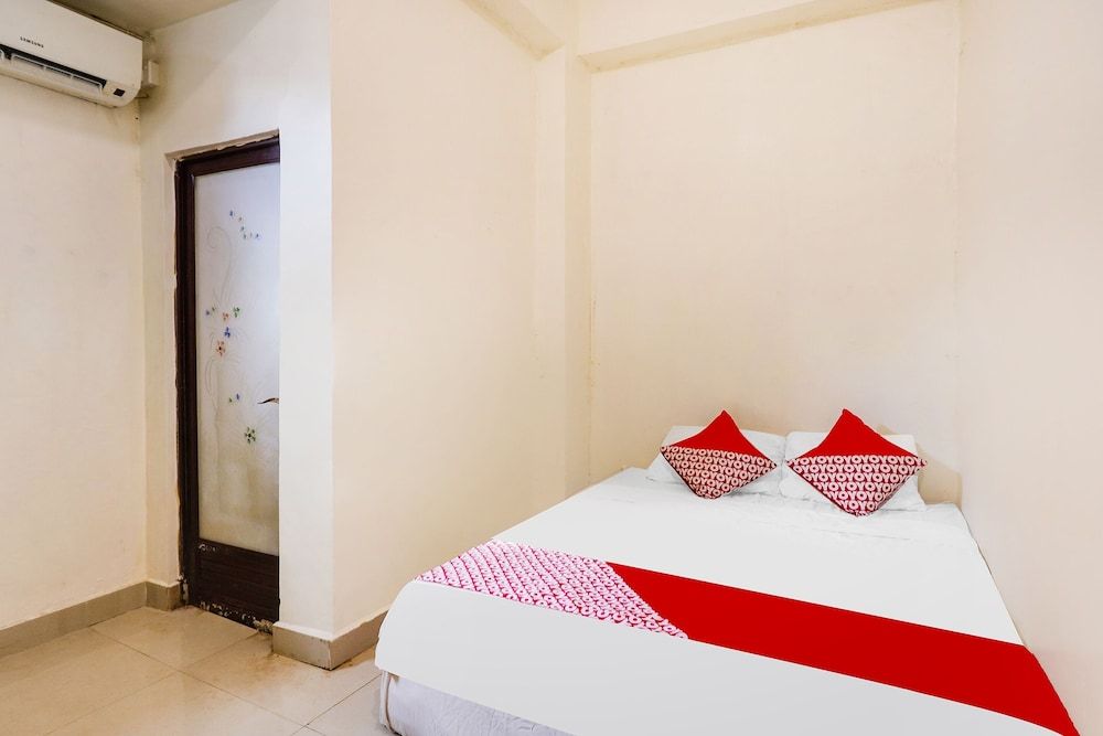 OYO 91942 Sunny Syariah Standard Double Room 13